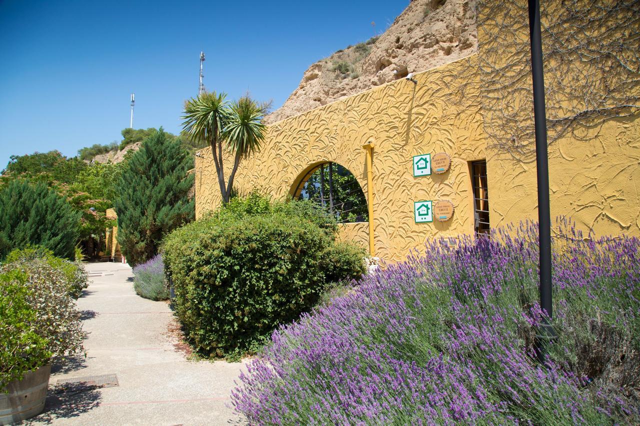 Cuevas De Las Bardenas Valtierra Exterior photo